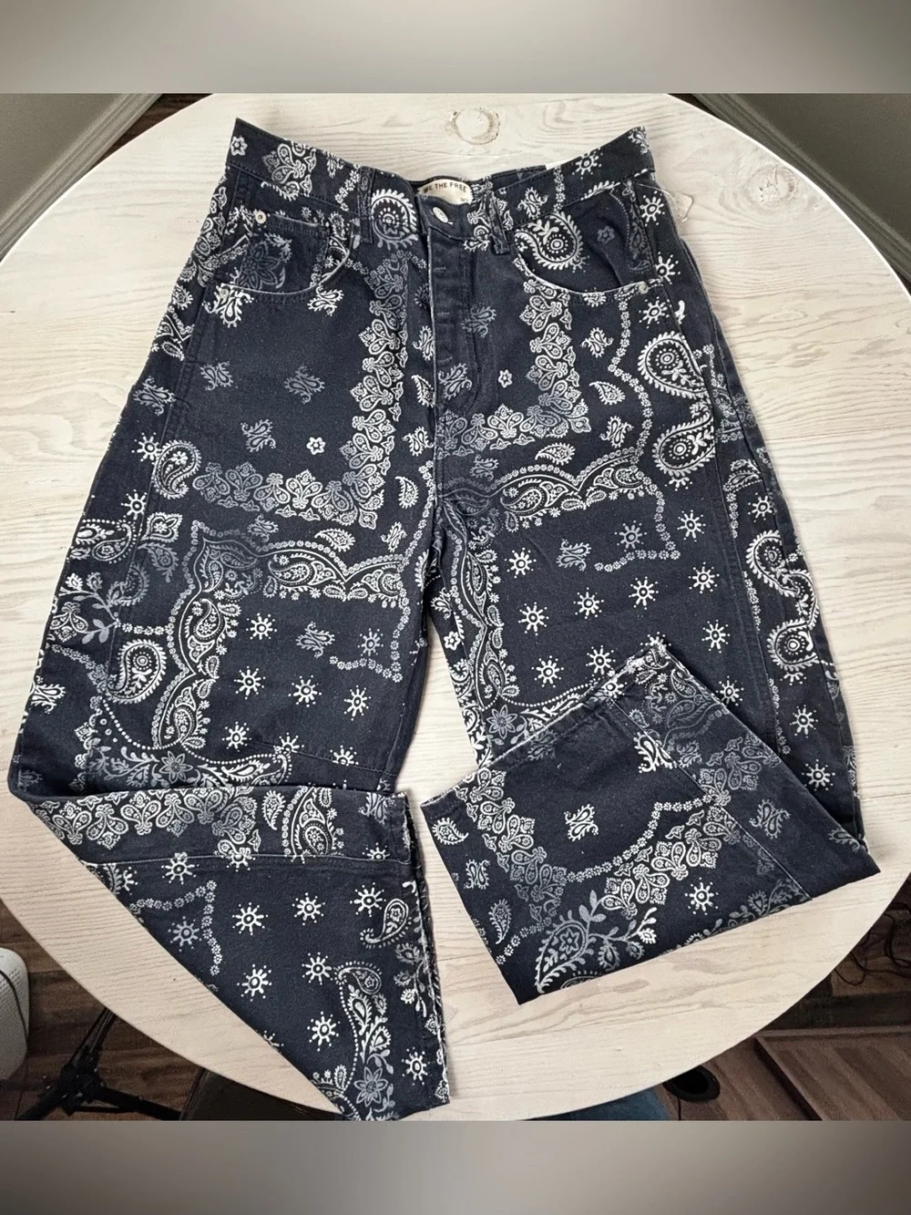 Free People We The Free Good Luck Printed Barrel Jeans Size 30